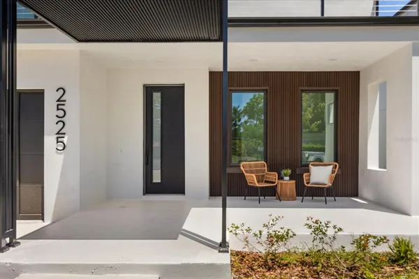 $899,000 | 2525 18th Avenue North, St. Petersburg, FL 33713