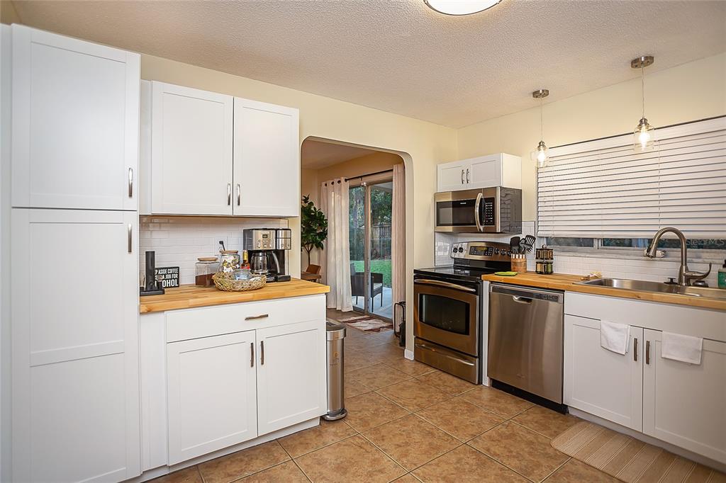 734 Northwest 38th Street Gainesville, FL 32607 - Photo 9 of 25