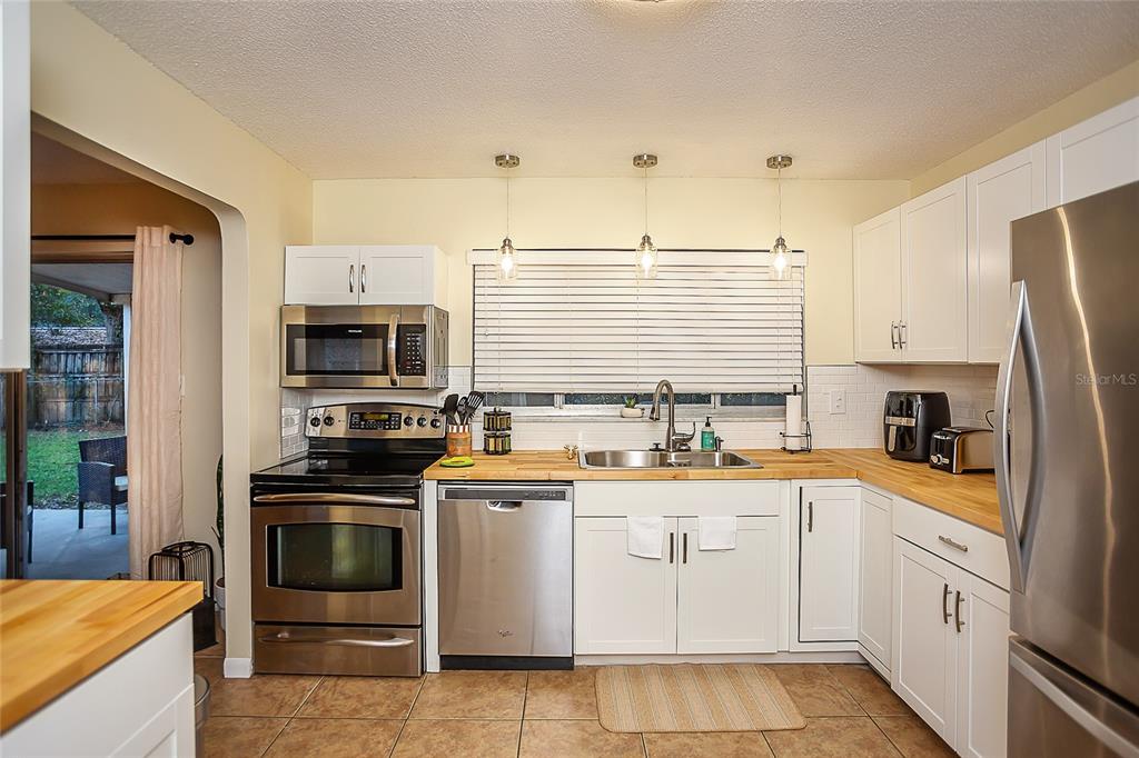 734 Northwest 38th Street Gainesville, FL 32607 - Photo 10 of 25