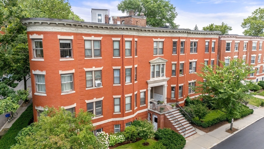 16 Garrison Road, Unit 7A Brookline, MA 02445 - Photo 1 of 28