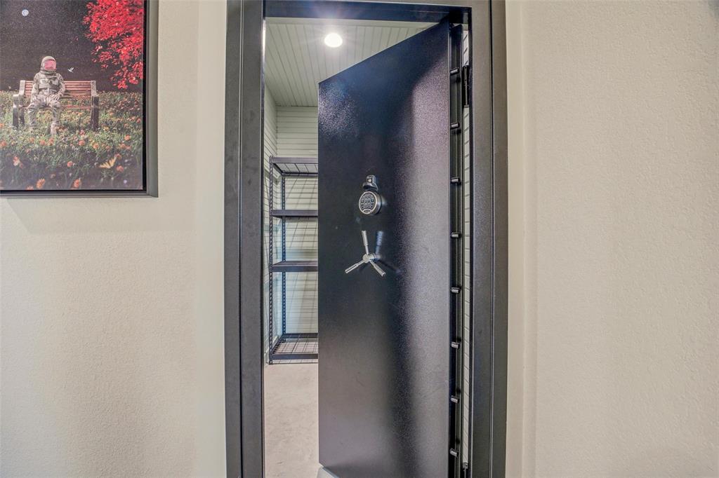1525 North Bosley Road Santo, TX 76472 - Photo 19 of 40 a view of a hallway