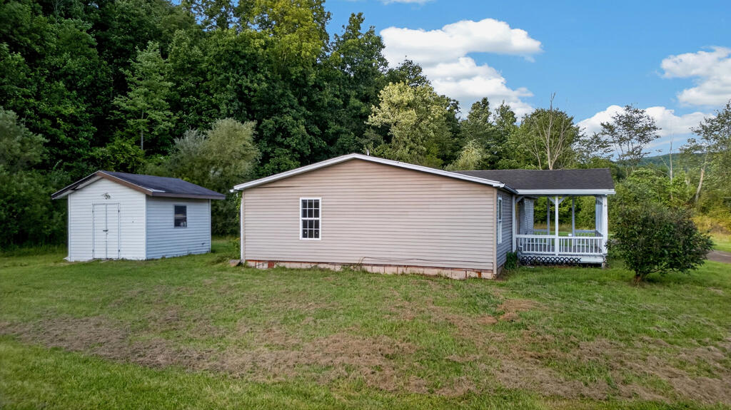 297 Norris Road Waverly, NY 14892 - Photo 7 of 41 Gallery Image 7