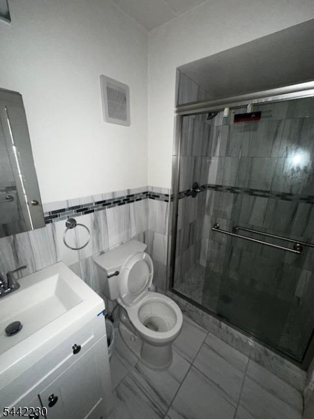 77 Prospect Avenue, Unit C Hackensack, NJ 07601 - Photo 13 of 23