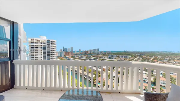 $8,900 | 1000 East Island Boulevard, Unit 2903, Aventura, FL 33160