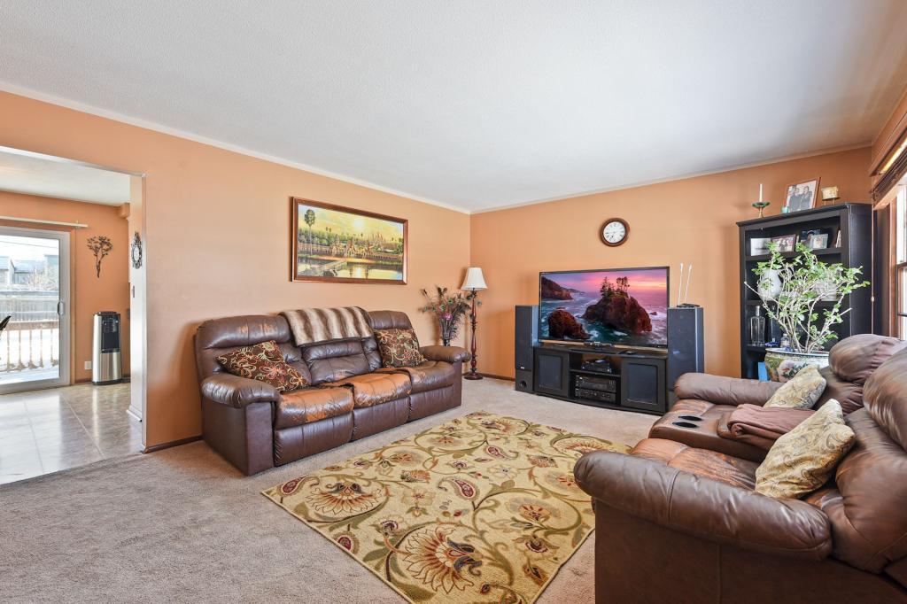 8209 Goodrich Road Bloomington, MN 55437 - Photo 2 of 31 Gallery Image 2
