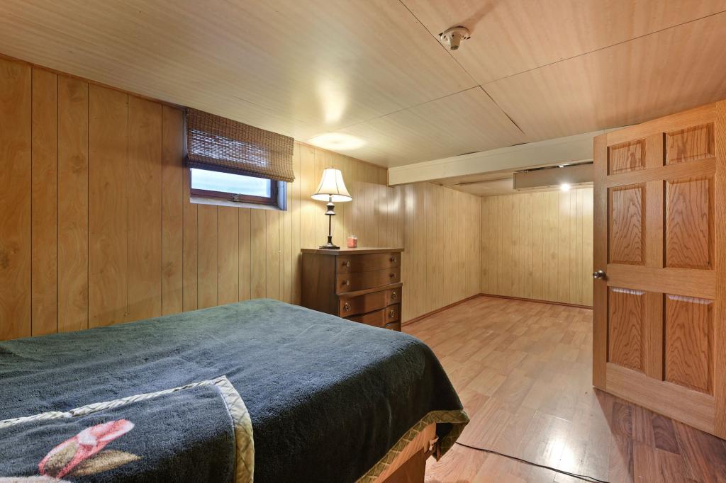 8209 Goodrich Road Bloomington, MN 55437 - Photo 25 of 31 Gallery Image 25