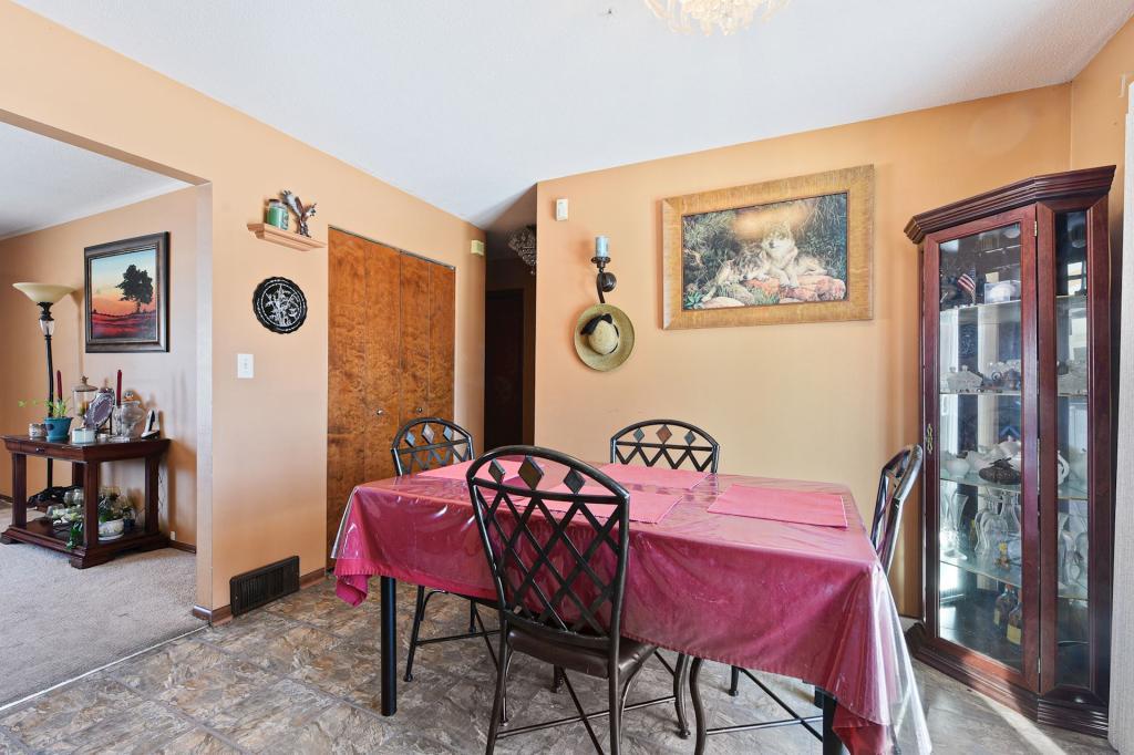8209 Goodrich Road Bloomington, MN 55437 - Photo 7 of 31 Gallery Image 7