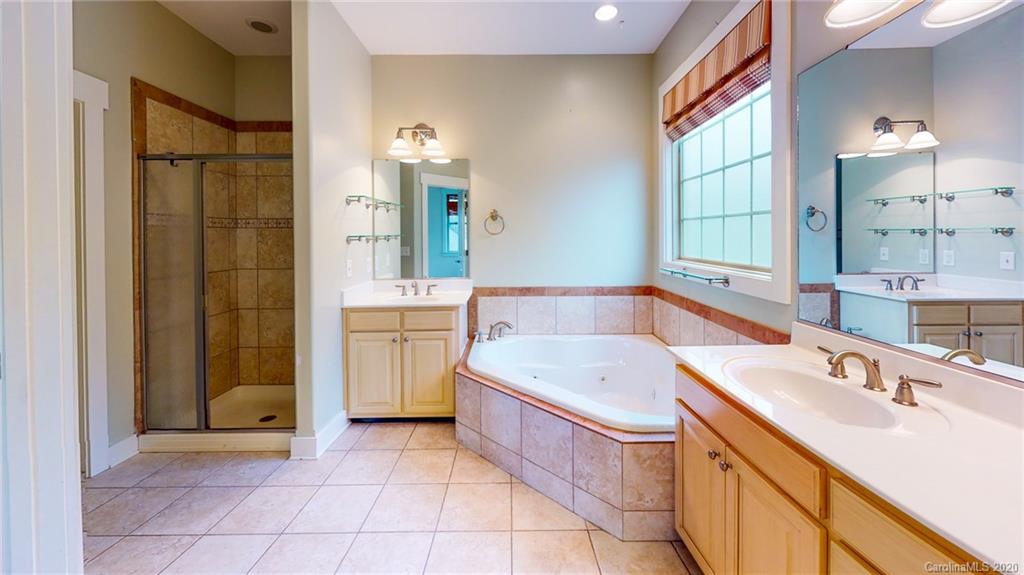 18 Regent Heights Road Leicester, NC 28748 - Photo 14 of 30 Gallery Image 14