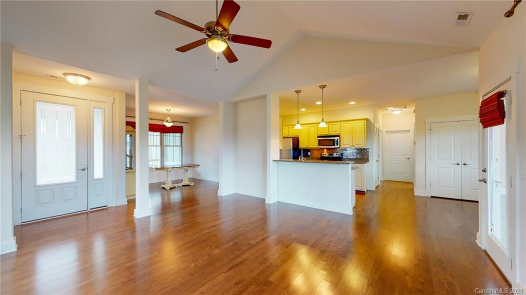 18 Regent Heights Road Leicester, NC 28748 - Photo 4 of 30 Gallery Image 4