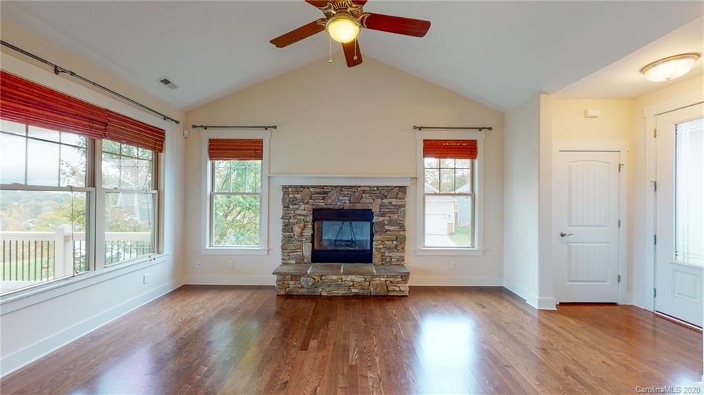 18 Regent Heights Road Leicester, NC 28748 - Photo 5 of 30 Gallery Image 5