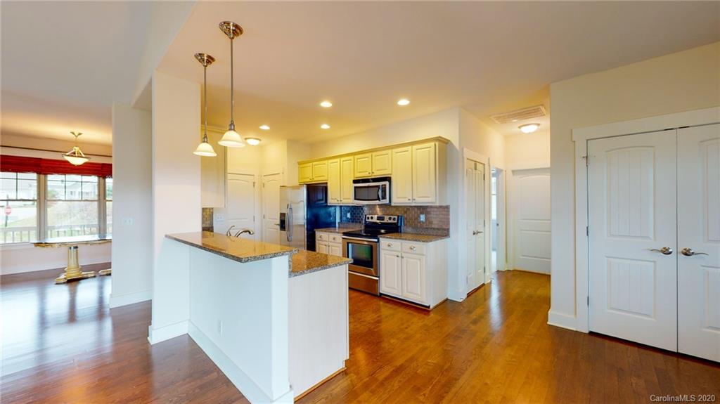 18 Regent Heights Road Leicester, NC 28748 - Photo 8 of 30 Gallery Image 8