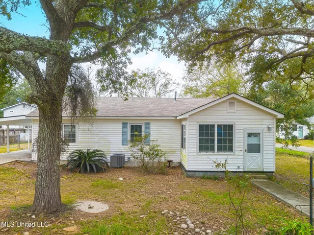 $177,000 | 463 Oak Grove Avenue, Gulfport, MS 39507