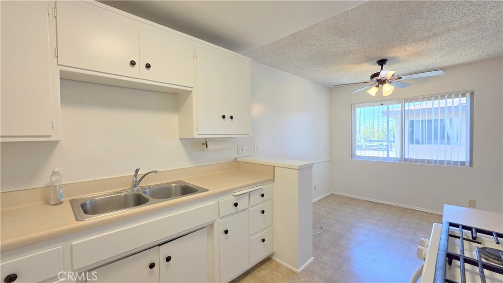 1086 Springfield Street, Unit D Upland, CA 91786 - Photo 7 of 19