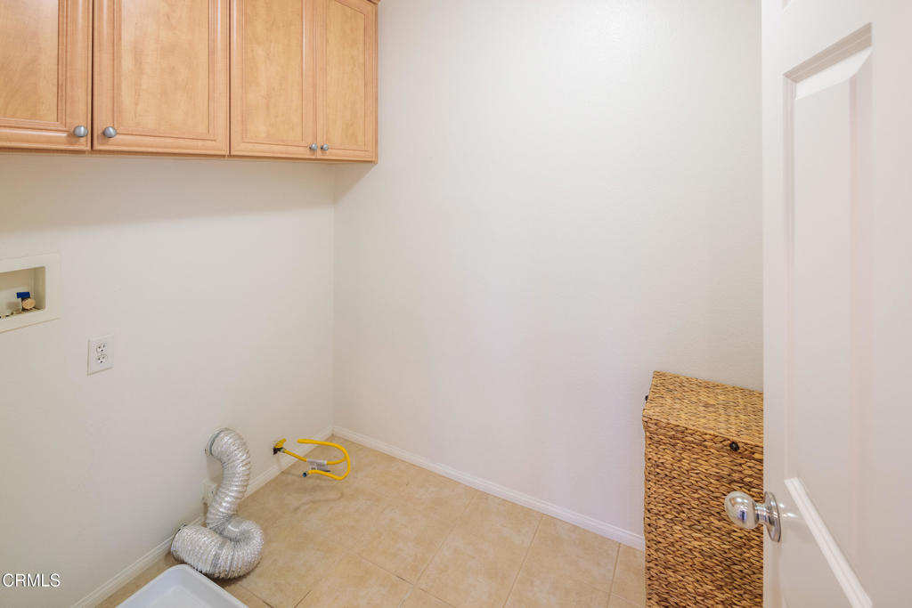 3604 Jolly Roger Way Oxnard, CA 93035 - Photo 20 of 28 3604 Jolly Roger Way-4342-HDR