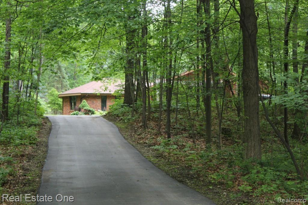 4344 Fenton Road Hartland, MI 48353 - Photo 50 of 53 IMG_7233.jpg