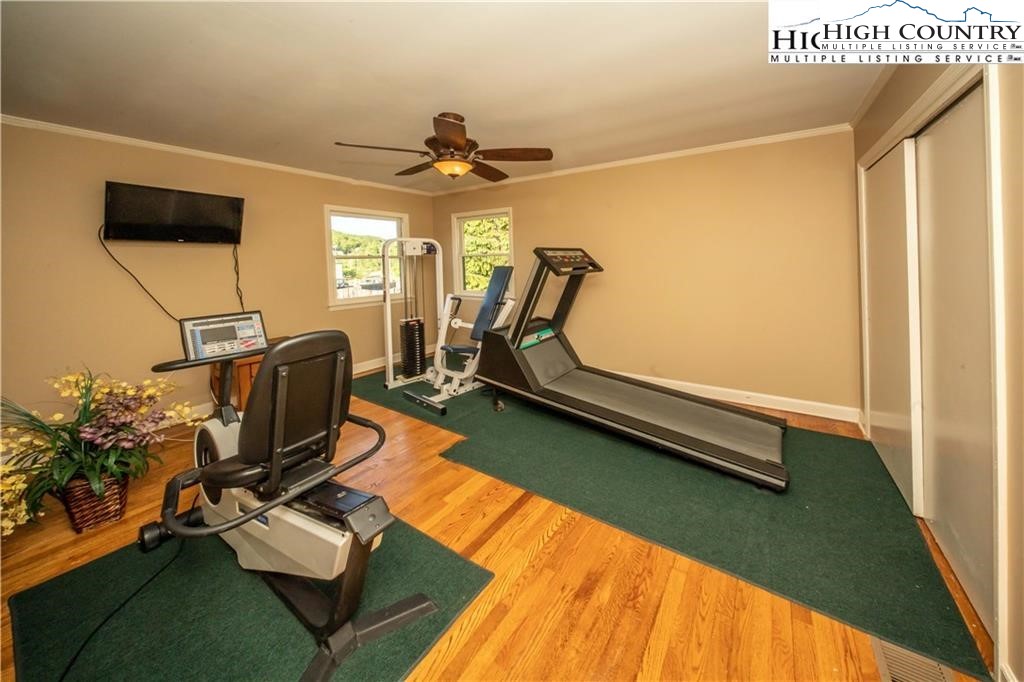 140 Gateway Drive, Unit 302 Boone, NC 28607 - Photo 26 of 30 a room with gym equipment
