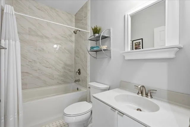 $600,000 | W11789 497th Avenue, Prescott, WI 54021