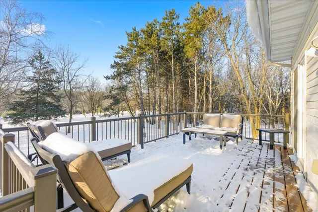 $600,000 | W11789 497th Avenue, Prescott, WI 54021