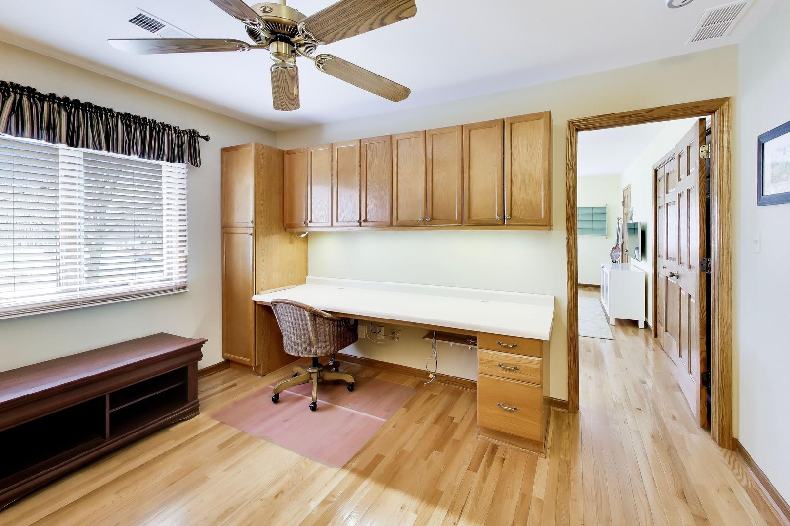 7717 Rohrer Drive Downers Grove, IL 60516 - Photo 20 of 31