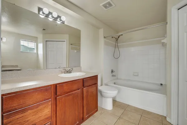 $185,000 | 2801 Chancellorsville Drive, Unit 137, Tallahassee, FL 32312