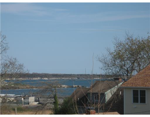 22 Algonquin Road Narragansett, RI 02882 - Photo 7 of 12 View.
