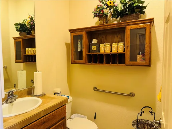 $2,500 | 2853 Esmerelda Drive, Bullhead City, AZ 86429