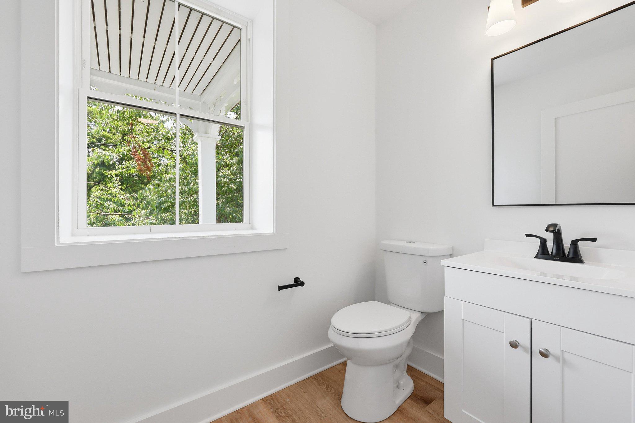 11523 Handboard Road Union Bridge, MD 21791 - Photo 16 of 48 Powder Room