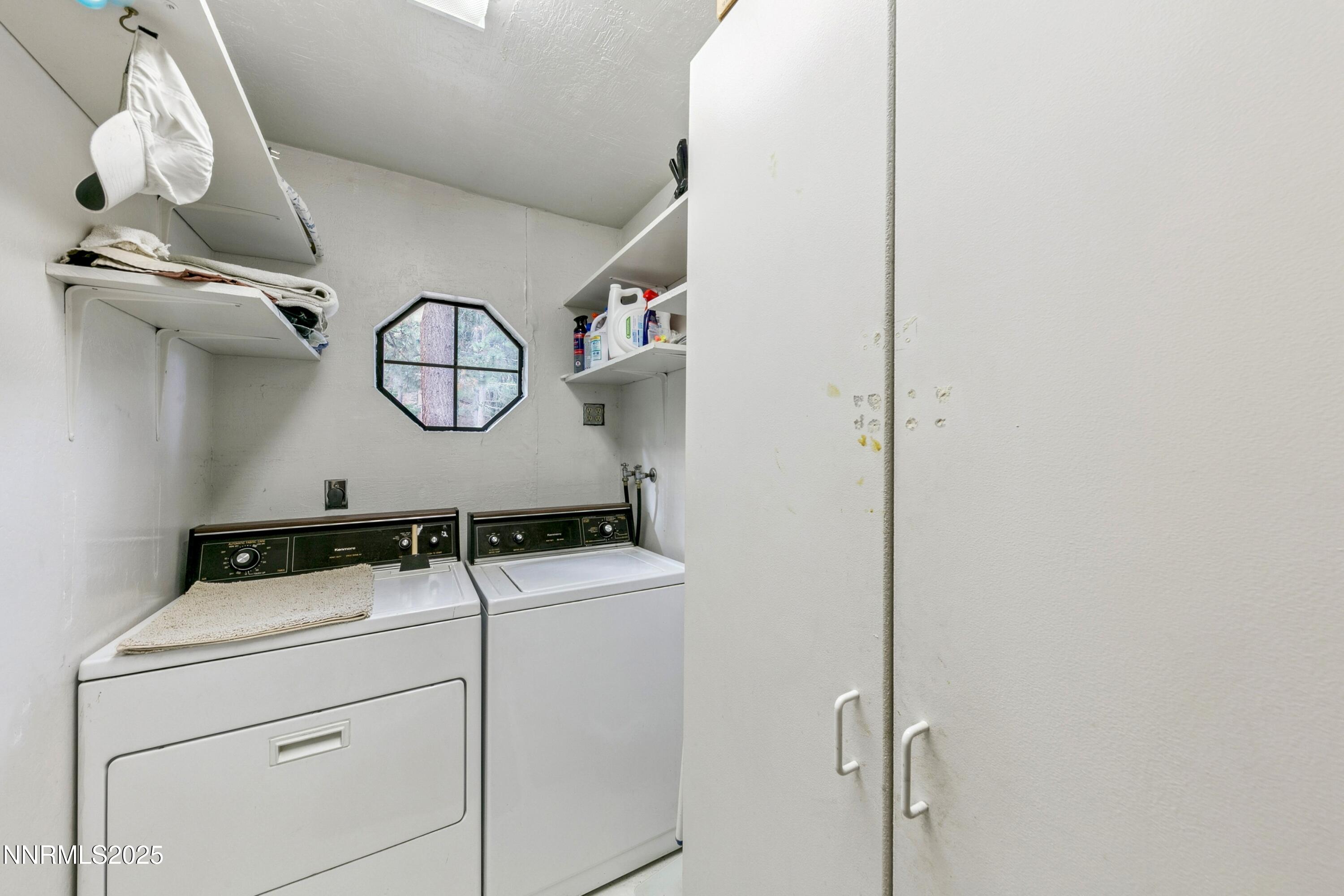 134 Aspen Way Stateline, NV 89449 - Photo 13 of 25 a room with a dryer and washer