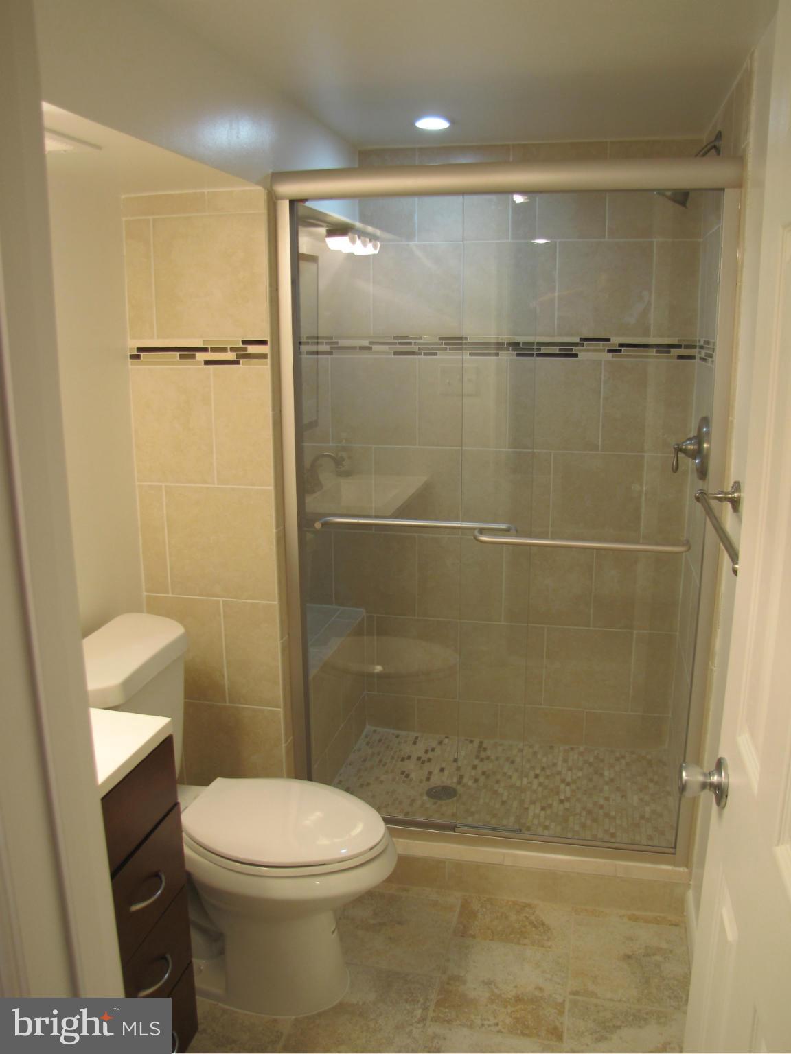 4006 Falls Road Baltimore, MD 21211 - Photo 22 of 23 Bath