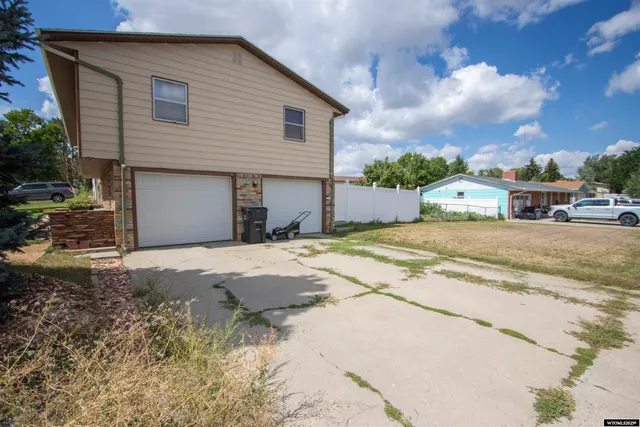 $319,999 | 36 Magnolia, Casper, WY 82604