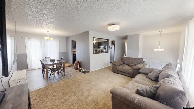 $319,999 | 36 Magnolia, Casper, WY 82604