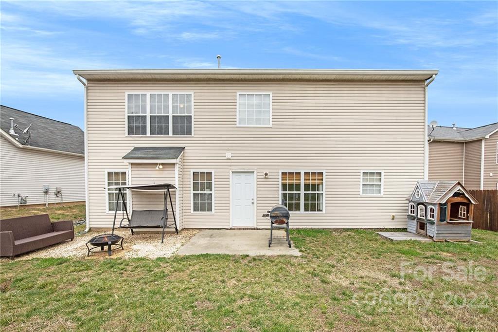 1222 Ben Livingston Road Charlotte, NC 28214 - Photo 30 of 32 a house view with a garden space