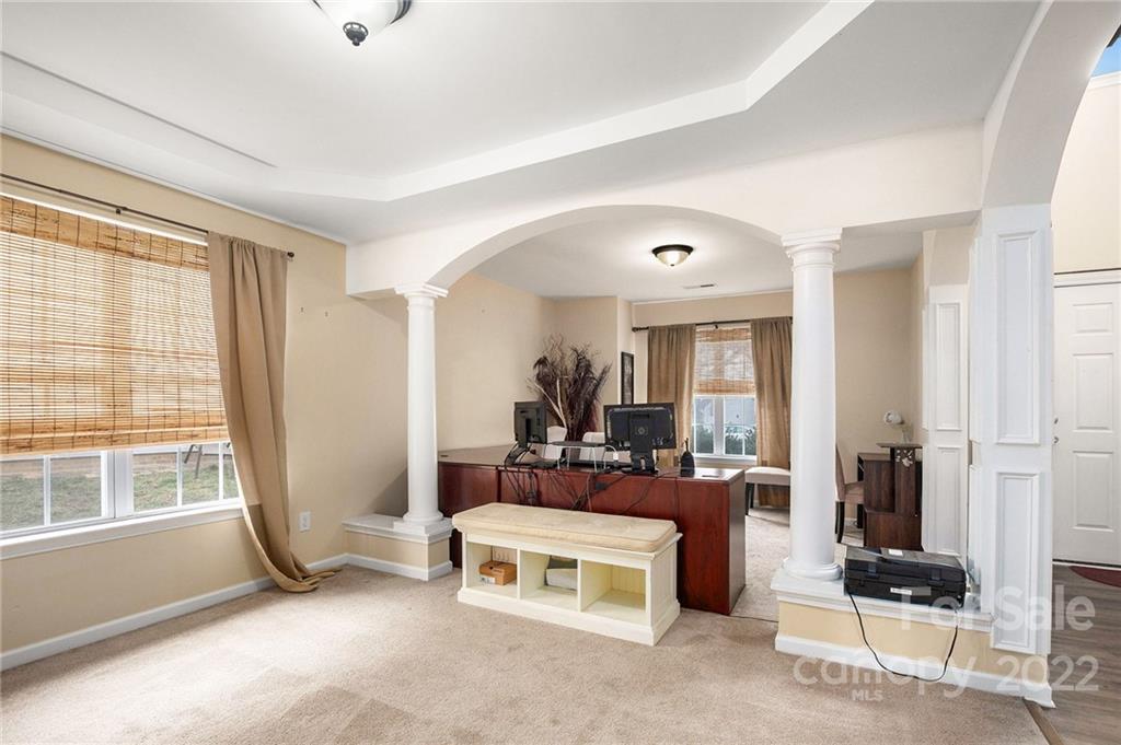 1222 Ben Livingston Road Charlotte, NC 28214 - Photo 5 of 32 a living room with furniture