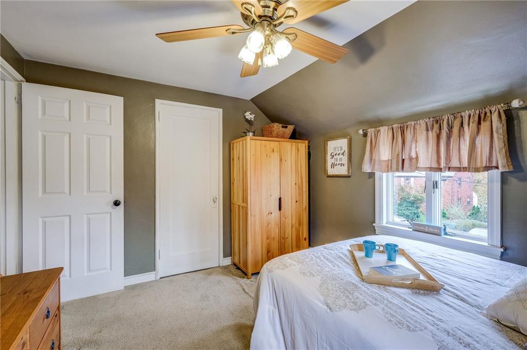 24 Leon Road Pittsburgh, PA 15220 - Photo 12 of 24 Gallery Image 12