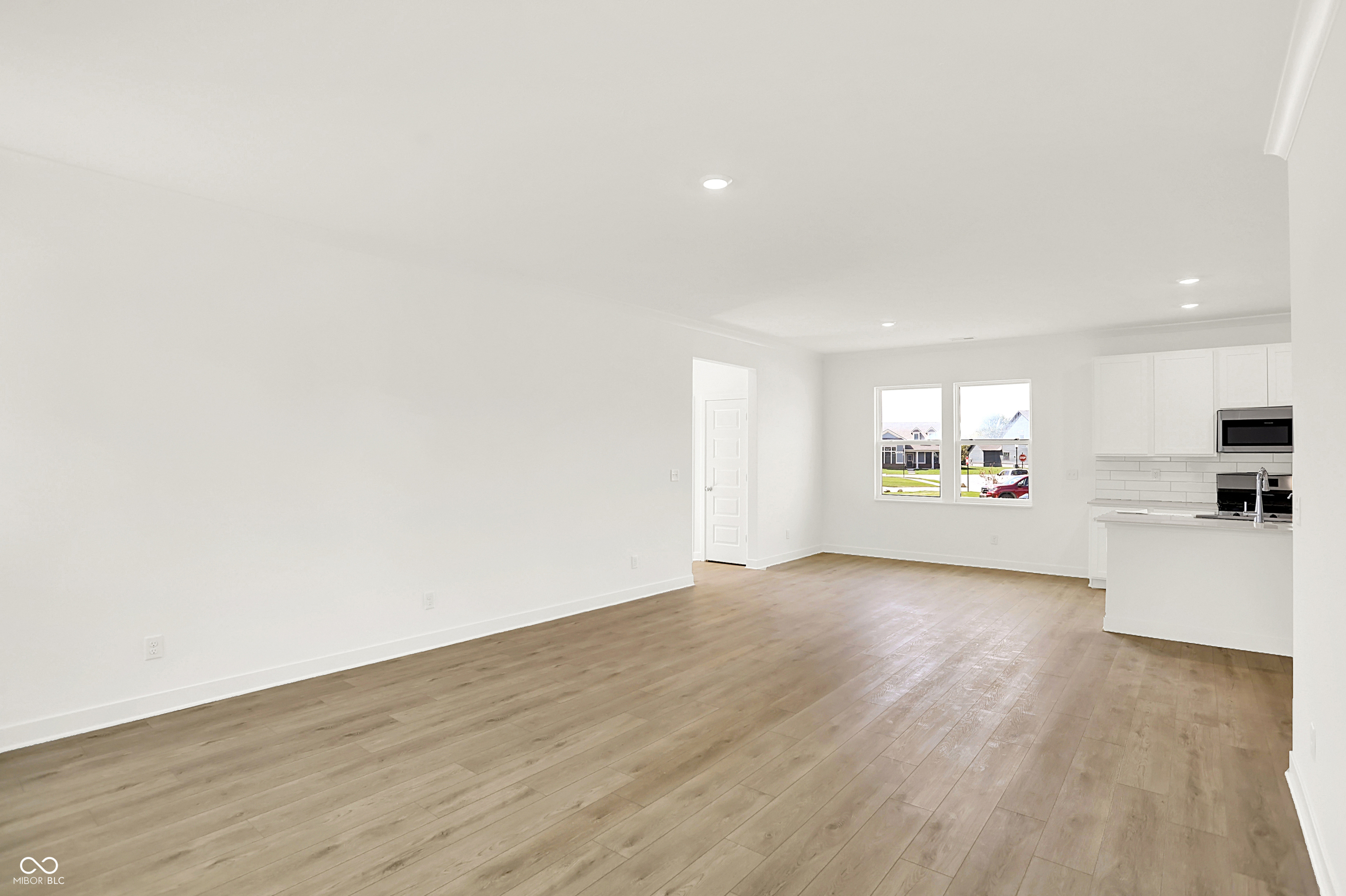 15363 Alperton Road Fishers, IN 46037 - Photo 8 of 33