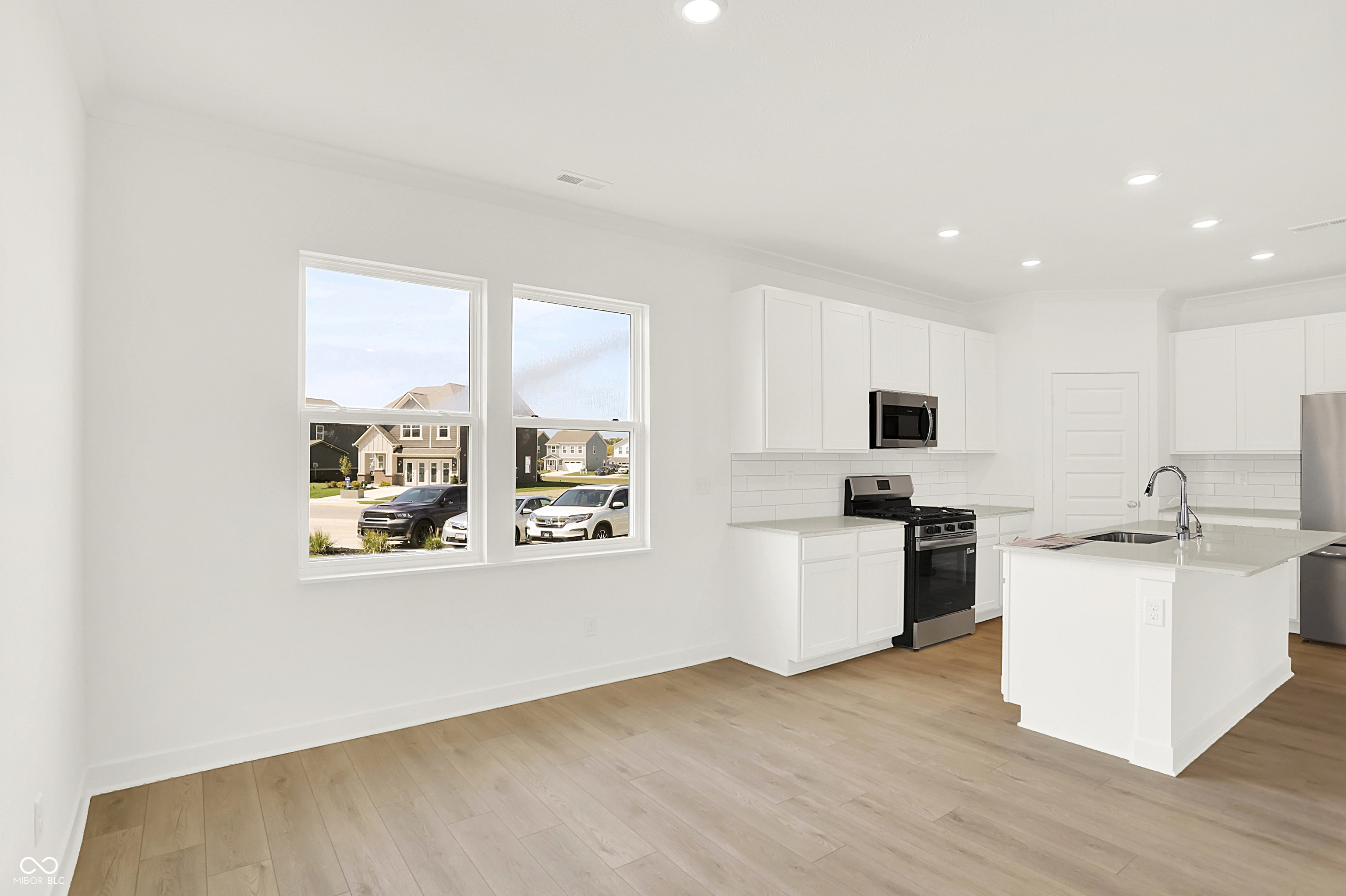 15363 Alperton Road Fishers, IN 46037 - Photo 10 of 33