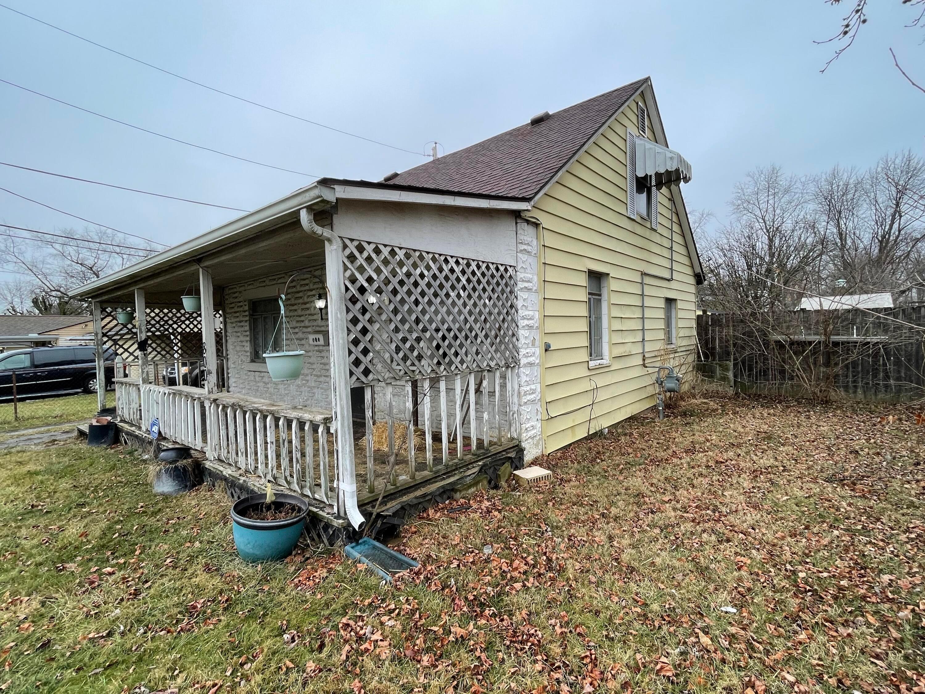 800 Hilock Road Columbus, OH 43207 - Photo 2 of 26 IMG_6042