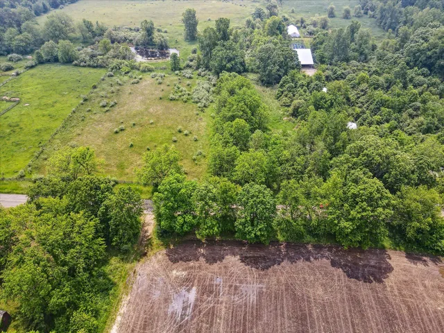 $400,000 | 9426 Kennedy Road, Unit 72AC, Munith, MI 49259