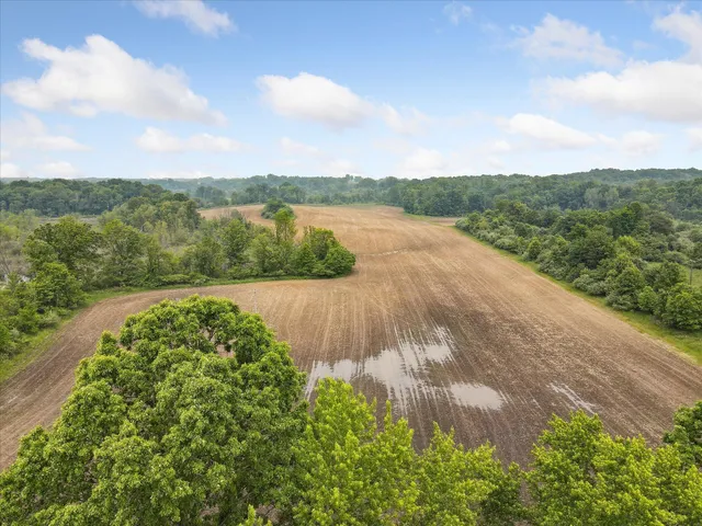 $400,000 | 9426 Kennedy Road, Unit 72AC, Munith, MI 49259