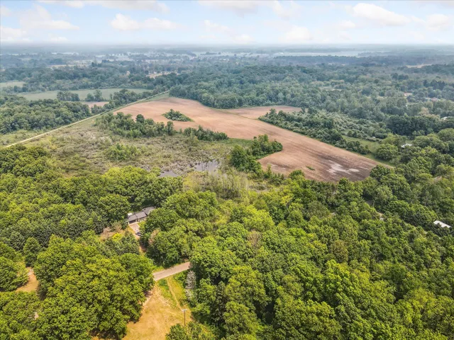 $400,000 | 9426 Kennedy Road, Unit 72AC, Munith, MI 49259