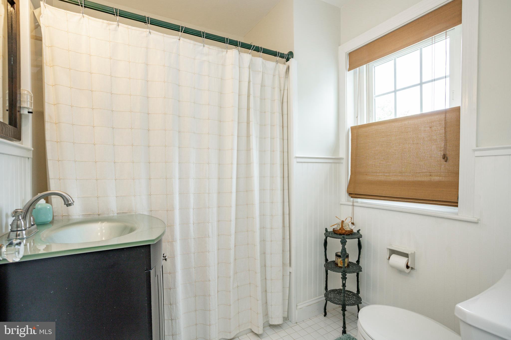 116 Scenic Road Springfield, PA 19064 - Photo 36 of 49 Hall Bath