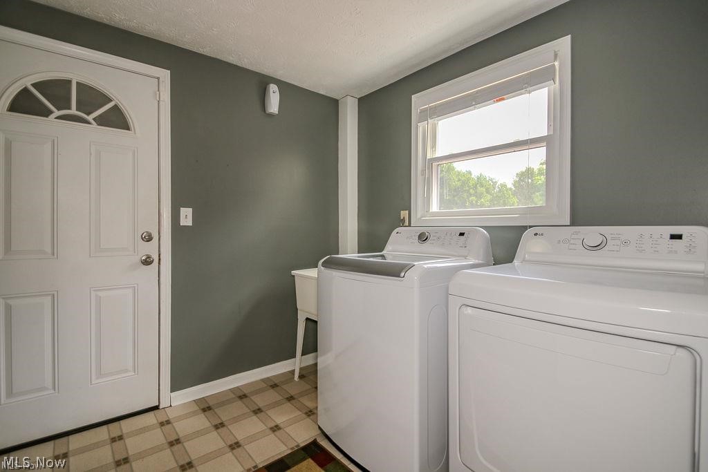 12433 Webster Road Strongsville, OH 44136 - Photo 21 of 48