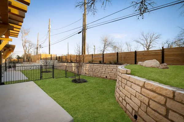 $775,000 | 3500 Pecan Springs Road, Unit 9, Austin, TX 78723