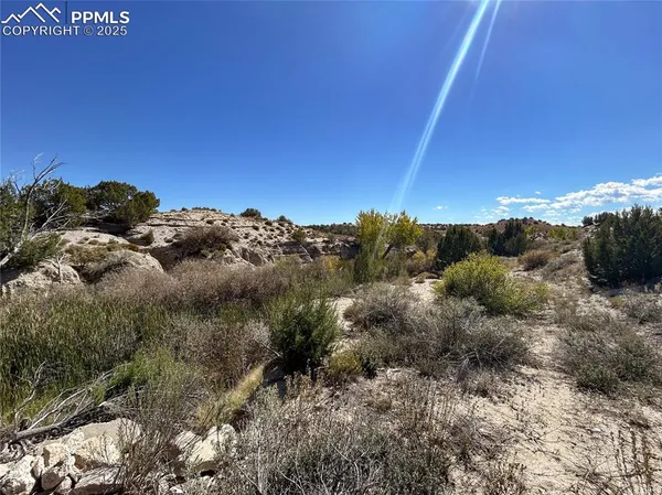 a view of a sky