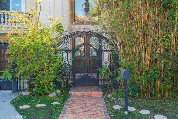 $18,000 | 3259 Malcolm Avenue, Los Angeles, CA 90034
