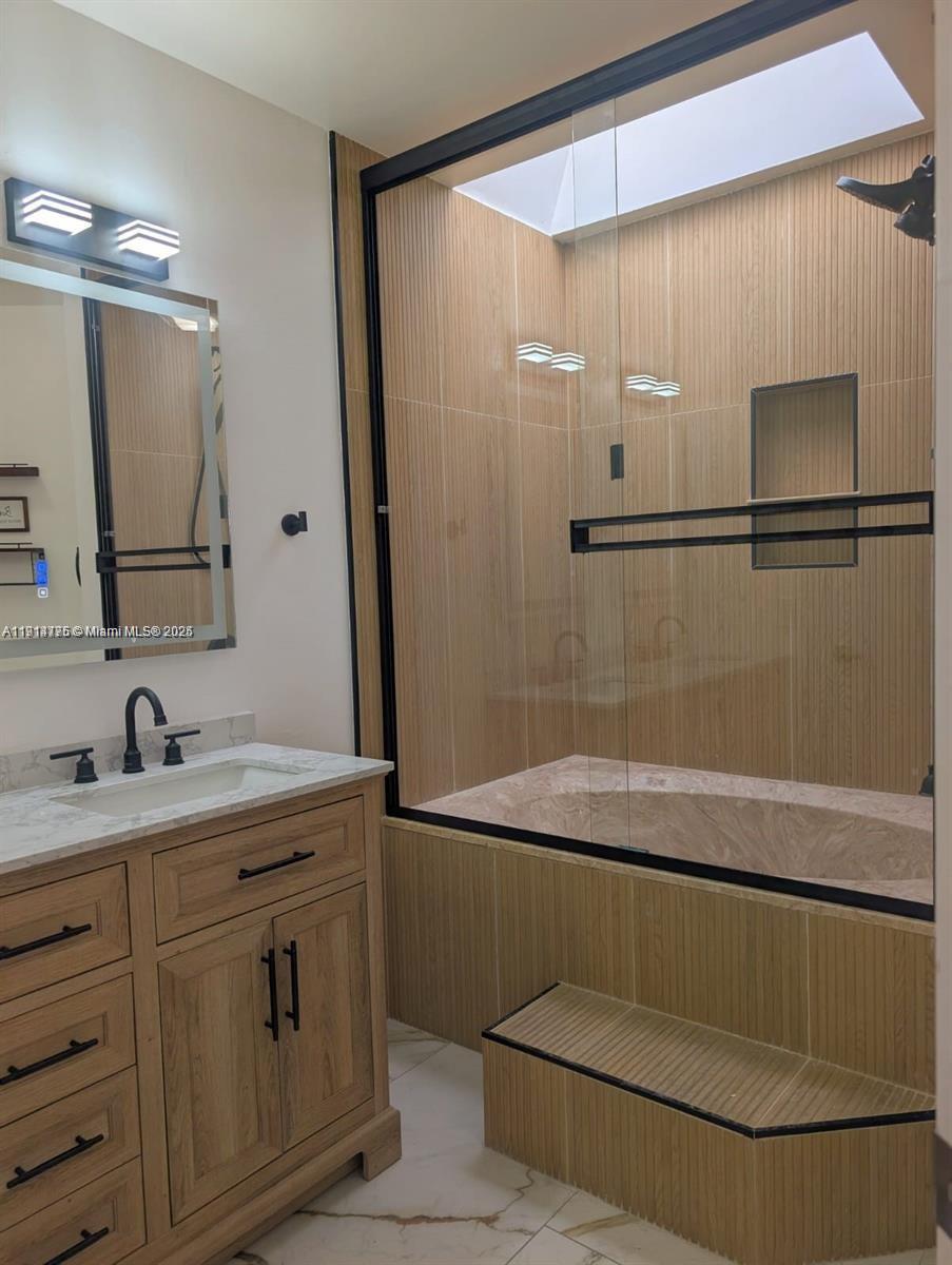 700 Southwest 113th Avenue Pembroke Pines, FL 33025 - Photo 10 of 27