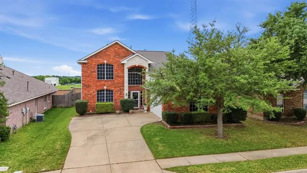 $500,000 | 6430 Meadowcrest Lane, Sachse, TX 75048