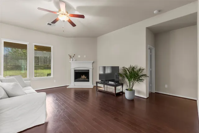 $2,500 | 1506 Judson Oak Drive, Conroe, TX 77384