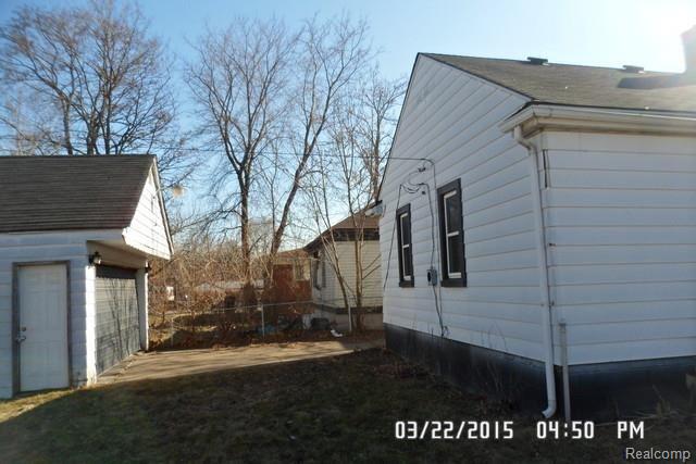4157 Williams Street Inkster, MI 48141 - Photo 10 of 35 SAM_1561.jpg