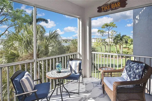 $319,900 | 8076 Queen Palm Lane, Unit 436, Fort Myers, FL 33966